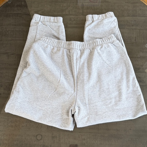 Gymshark 2 pairs of Mens Size M Jogger Sweatpants Light Gray and Dark Gray. - Picture 6 of 10